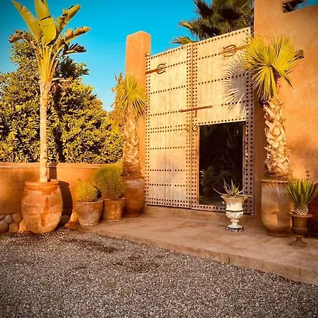 Aux Portes De Marrakech Villa Arts & Deco Avec Piscine 马拉喀什 外观 照片