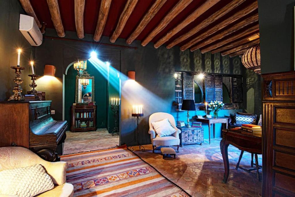 Aux Portes De Marrakech Arts & Deco Avec Piscine 别墅
